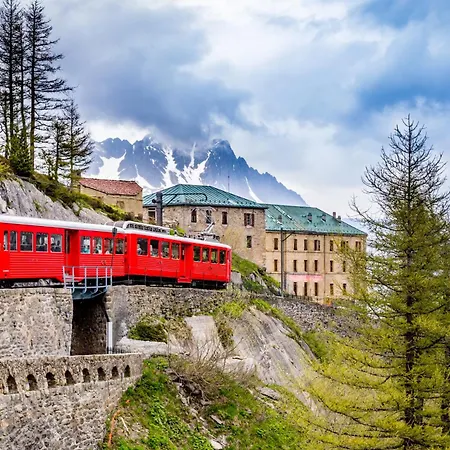 Le Cristal Mt10 - - Close To Lift - Freeparking & Pool *