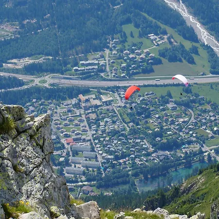 Le Cristal Mt10 - - Close To Lift - Freeparking & Pool Chamonix