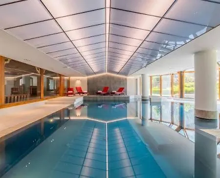 Le Cristal Mt10 - - Close To Lift - Freeparking & Pool Chamonix