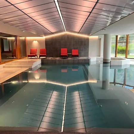 Le Cristal Mt10 - - Close To Lift - Freeparking & Pool * Chamonix Mont Blanc